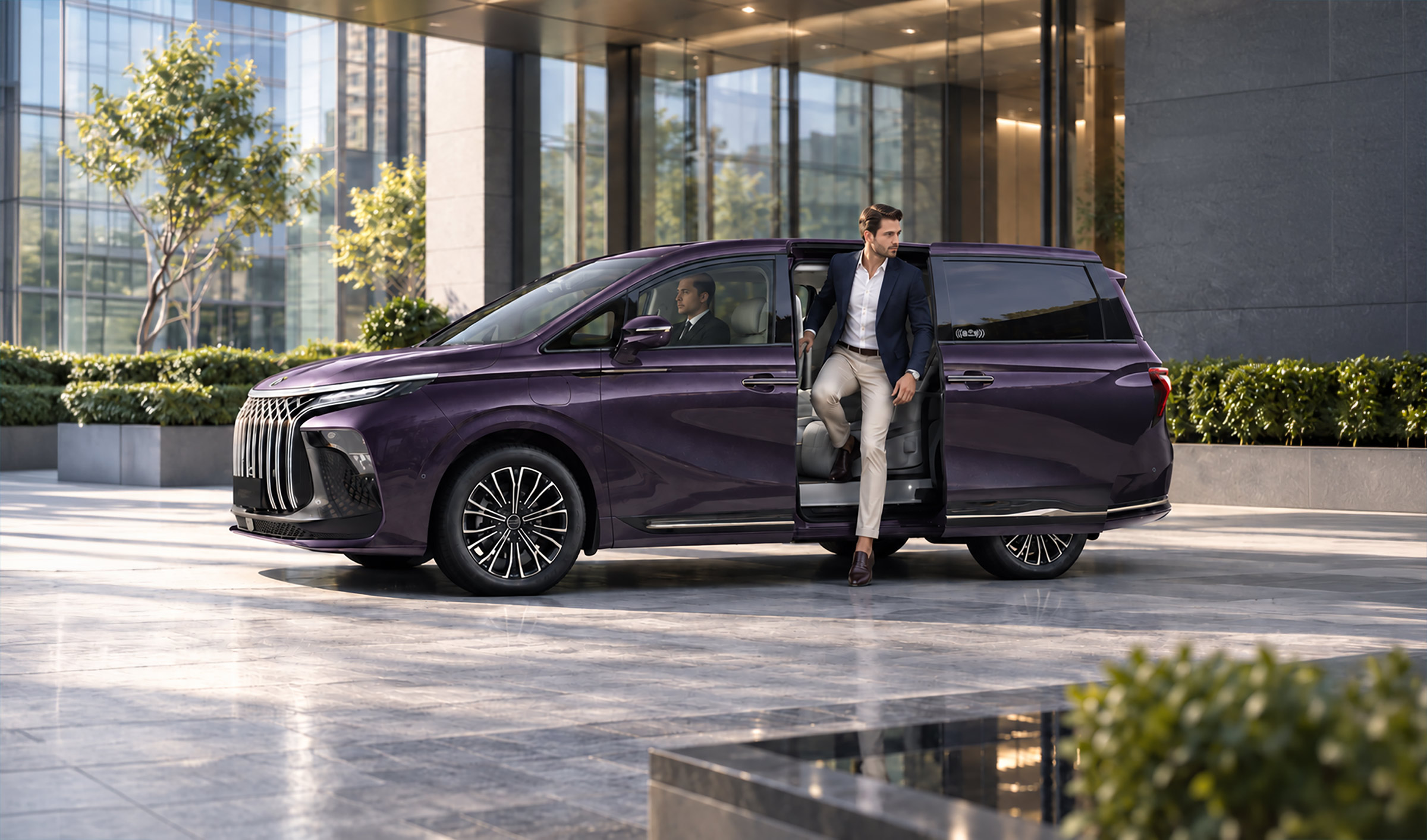 Forthing V9 PHEV, plug-in hibrid cu 7 locuri
